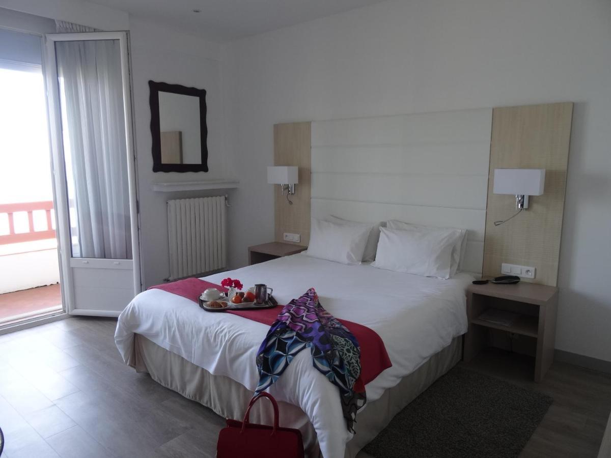 אונדאיי Hotel Uhainak מראה חיצוני תמונה