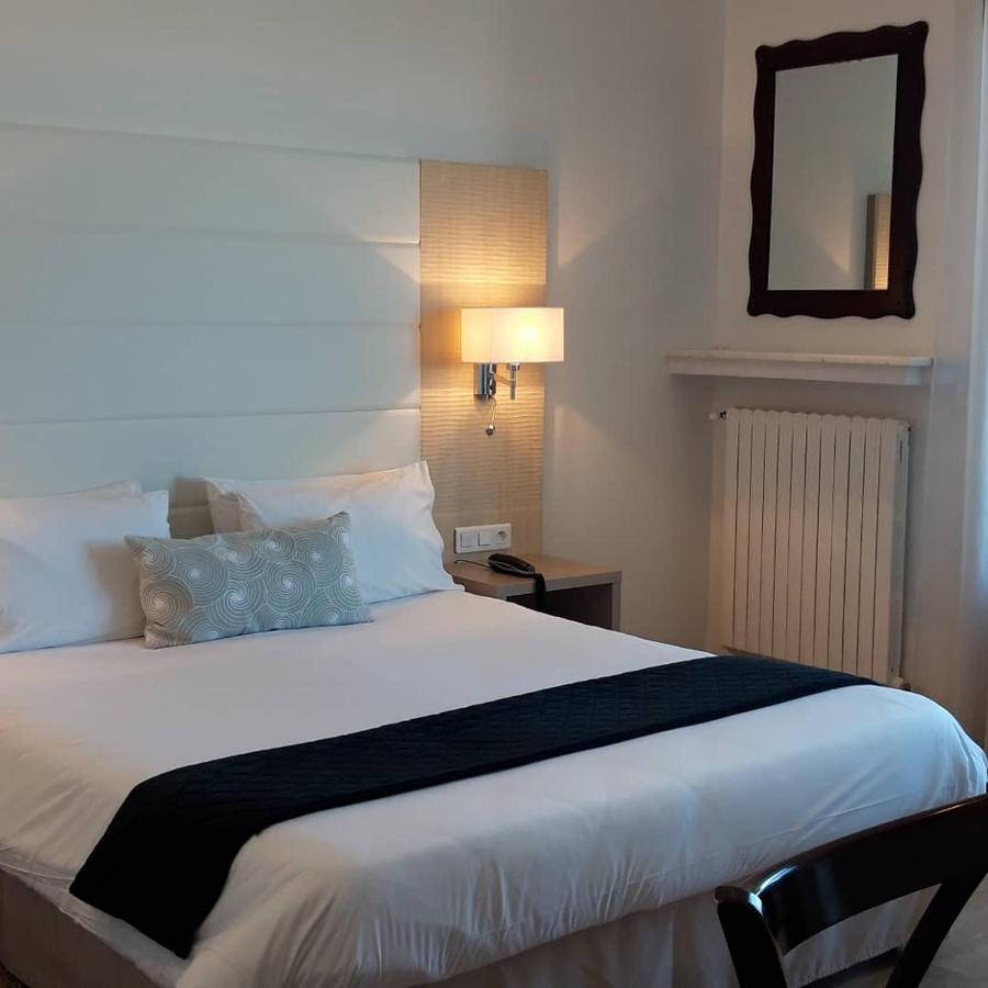 אונדאיי Hotel Uhainak מראה חיצוני תמונה