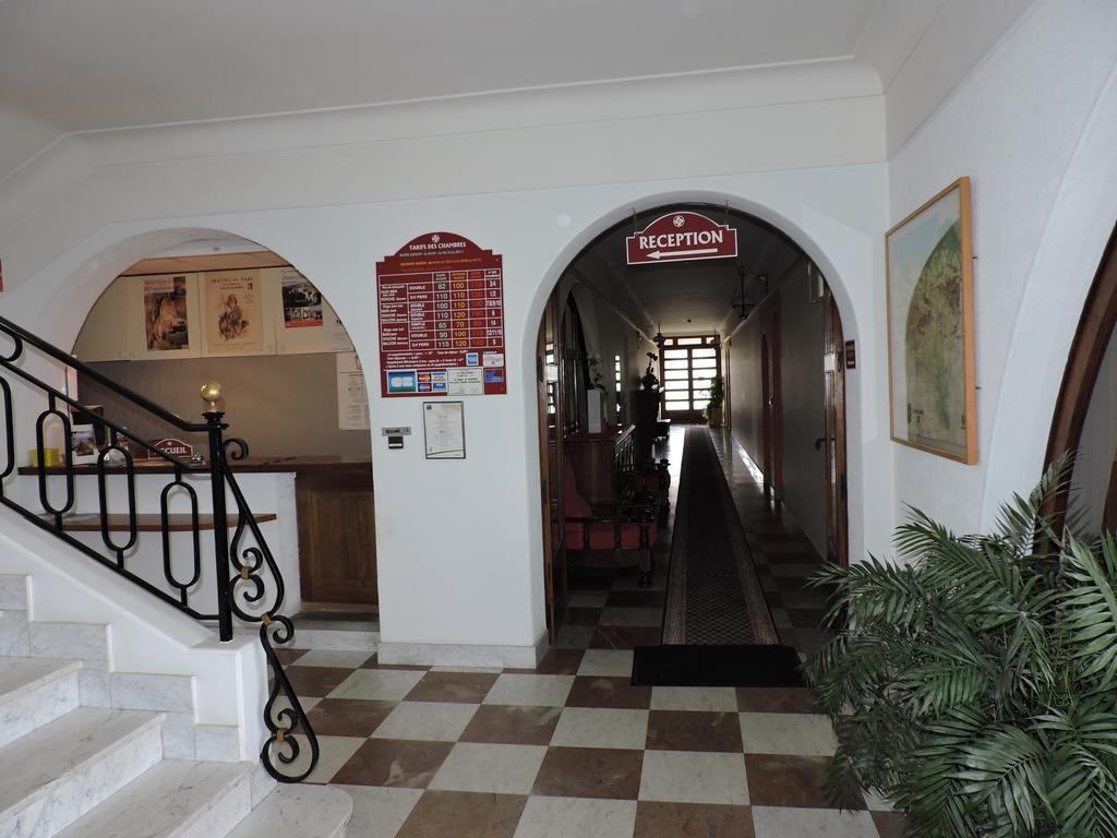 אונדאיי Hotel Uhainak מראה חיצוני תמונה