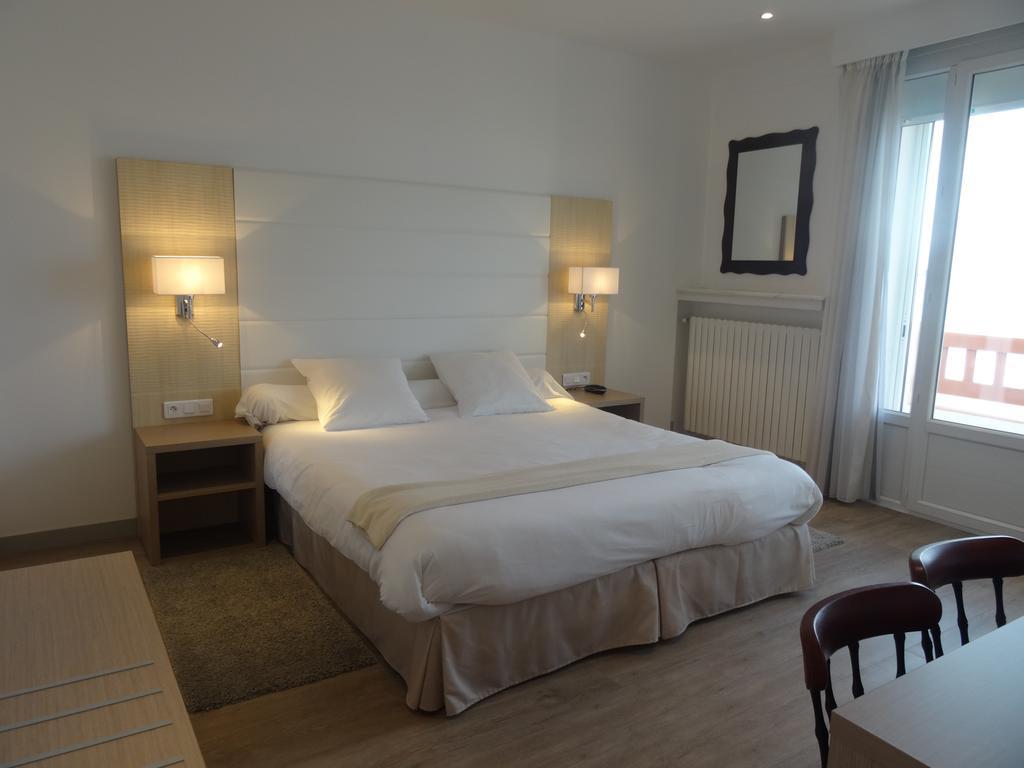 אונדאיי Hotel Uhainak מראה חיצוני תמונה